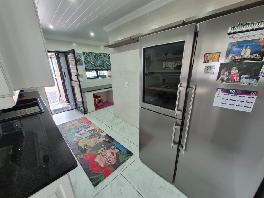 4 Bedroom Property for Sale in Monte Christo Western Cape